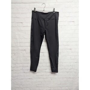 Vuori Leggings Womens Med Black With Camo Side Stripe Athletic Pants EUC 925